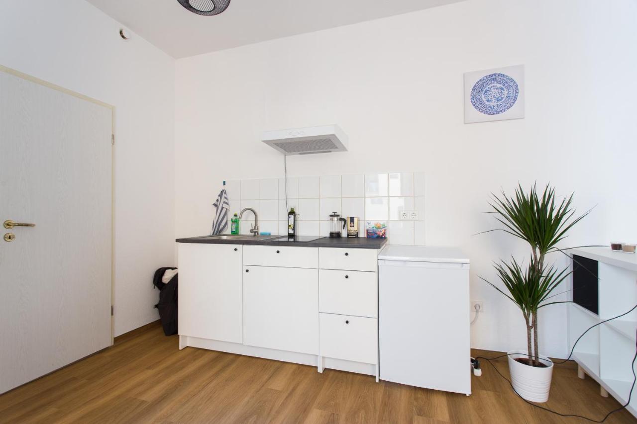 Apartment Fullhouse - Halle - T28 - Hawk *