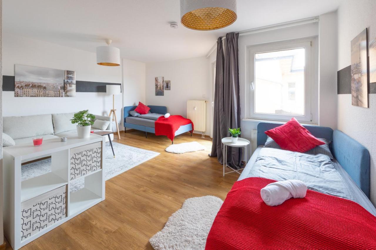 Apartment Fullhouse - Halle - T28 - Hawk *