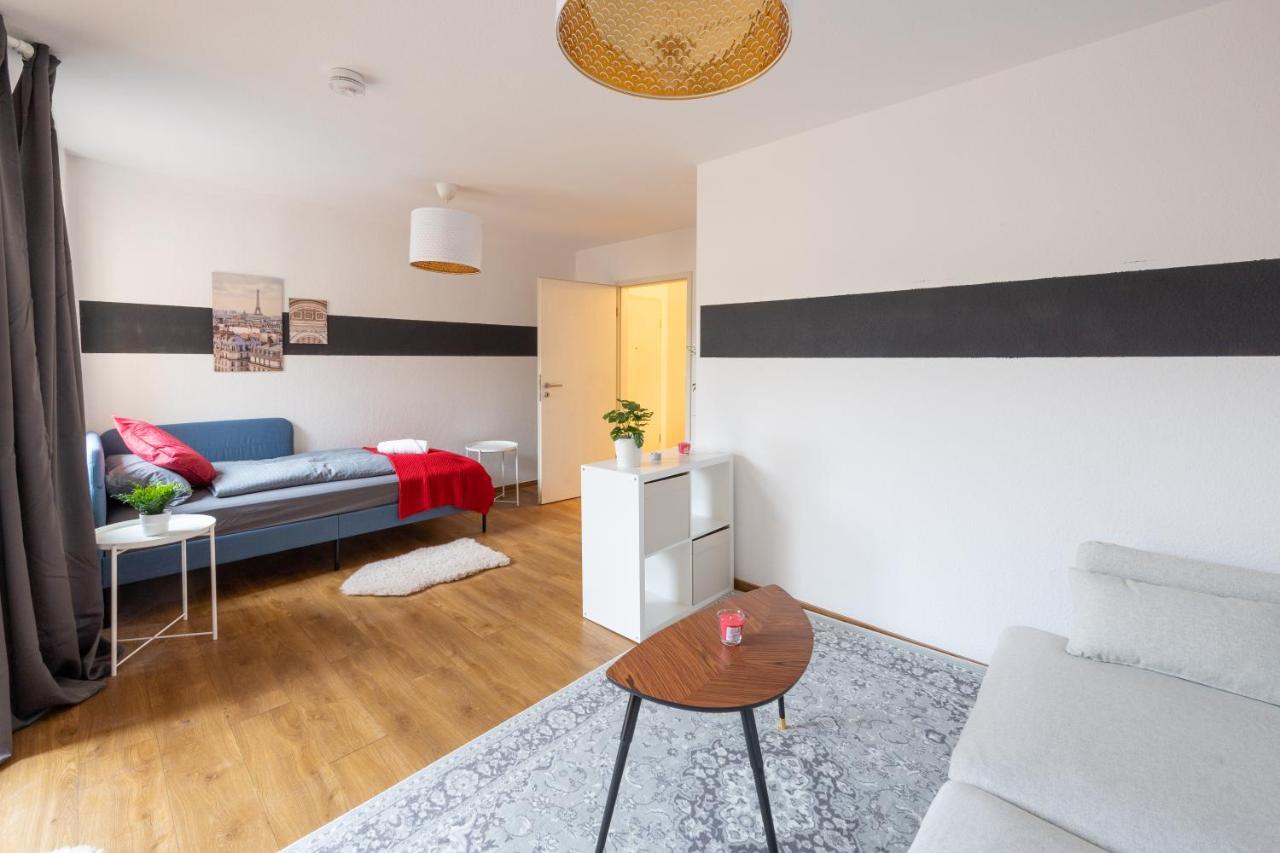 Apartment Fullhouse - Halle - T28 - Hawk *